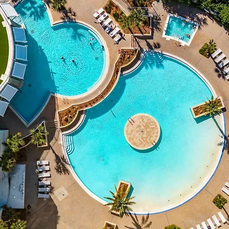 Laketown Wharf #721 By Nautical Properties